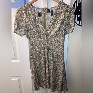 NWOT - Gold and Floral Short Sleeve Mini Dress